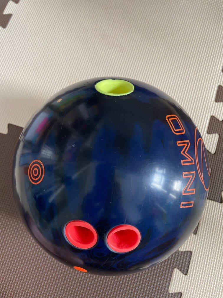 Ebonite Omni Bowling Ball (15lb) with bag, Sports Equipment, Sports