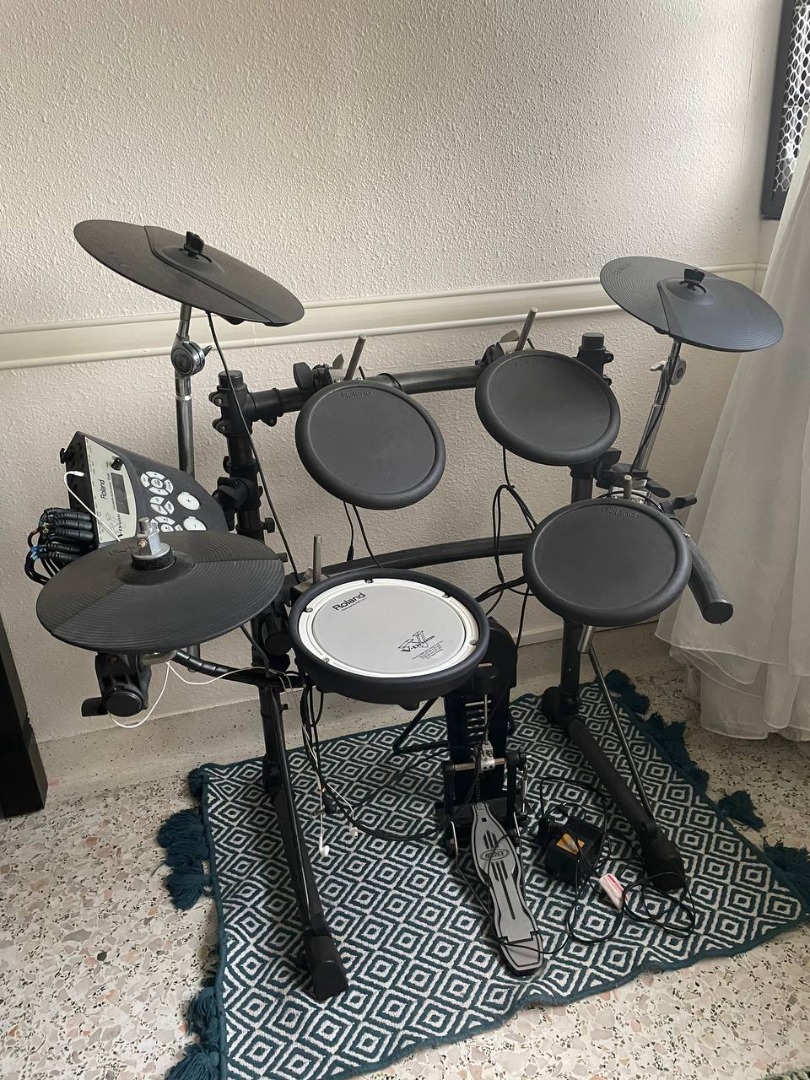 Electronic Roland Drums TD6V, Hobbies & Toys, Music & Media, Musical