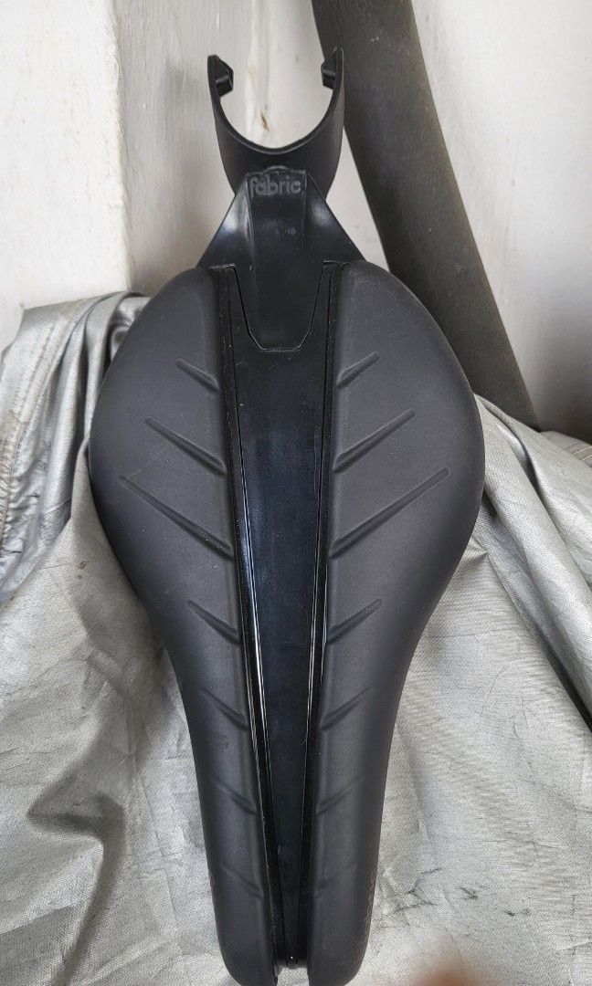 fabric tri saddle review