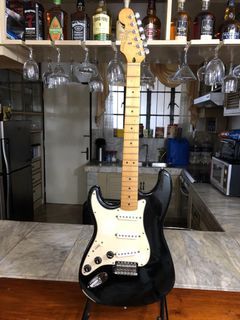 Fender Standard Fat Stratocaster Electric Guitar