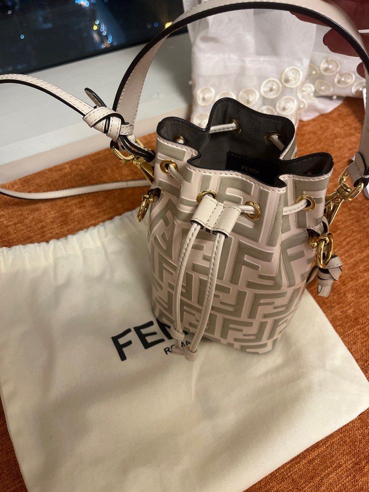 Fendi Mon Tresor Beige Leather Mini Bag, 名牌, 手袋及銀包- Carousell