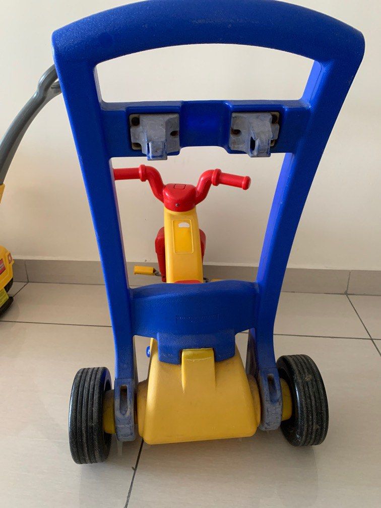 Fisher Price Tricycle, Sports Equipment, Bicycles & Parts, Bicycles on