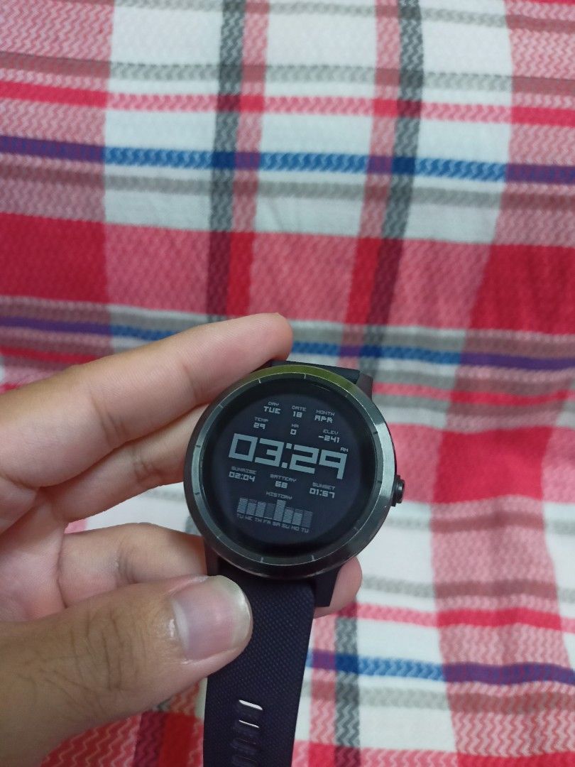 Garmin Vivoactive 3 Suunto Fitbit coros Amazfit smartwatch fitness