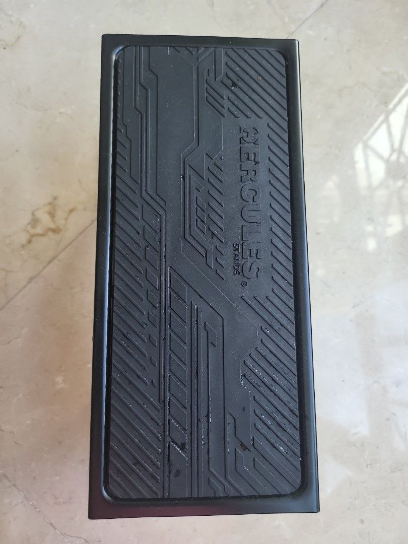 Hercules Guitar Foot Stool, Hobbies & Toys, Music & Media, Musical