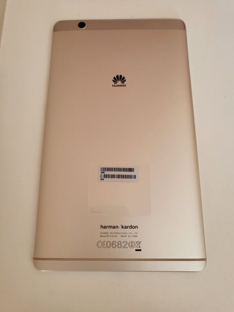 美品 HUAWEI MediaPad M3 BTV-DL09 LTE 8.4型-