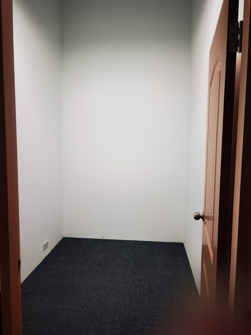 (Category: ) located in . Submitted by performanceholdings (Listing ID 1229848341, Image 1). Description: .