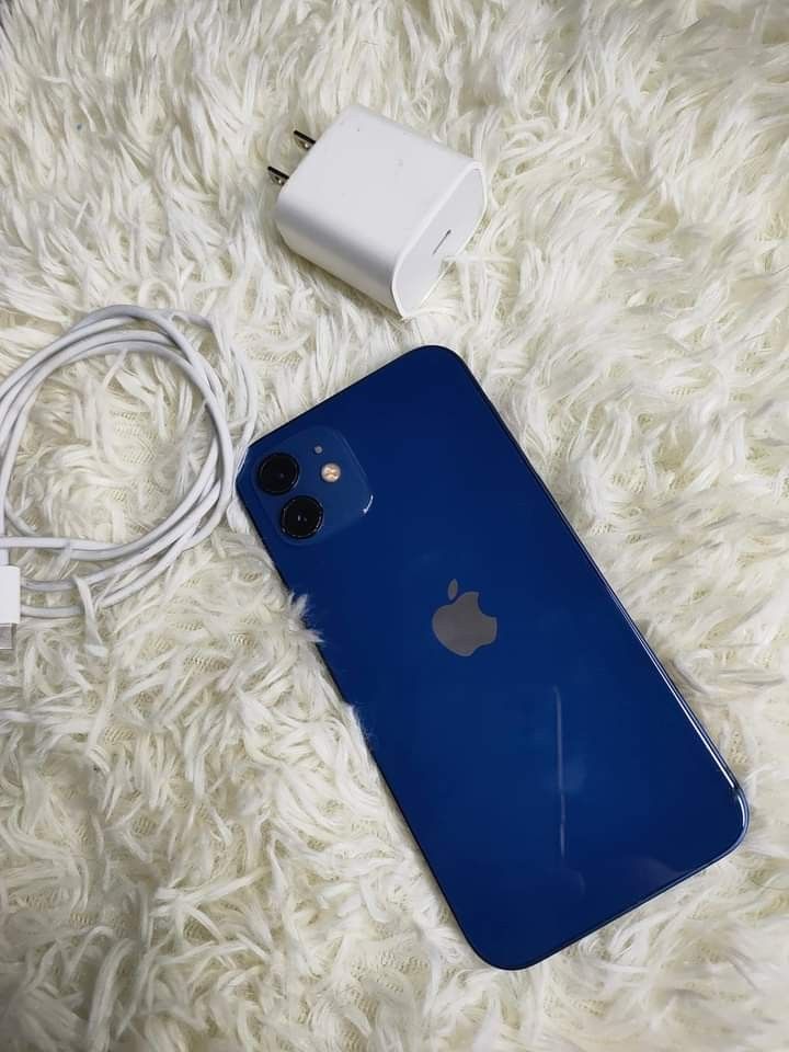 Iphone 12 (Category: iPhone 12 Series) located in Zamboanga. Submitted by buboii (Listing ID 1229911740, Image 2). Description: Iphone 12 128gb 85% Battery Health No issue SlightlyUse Any sim Free Case.