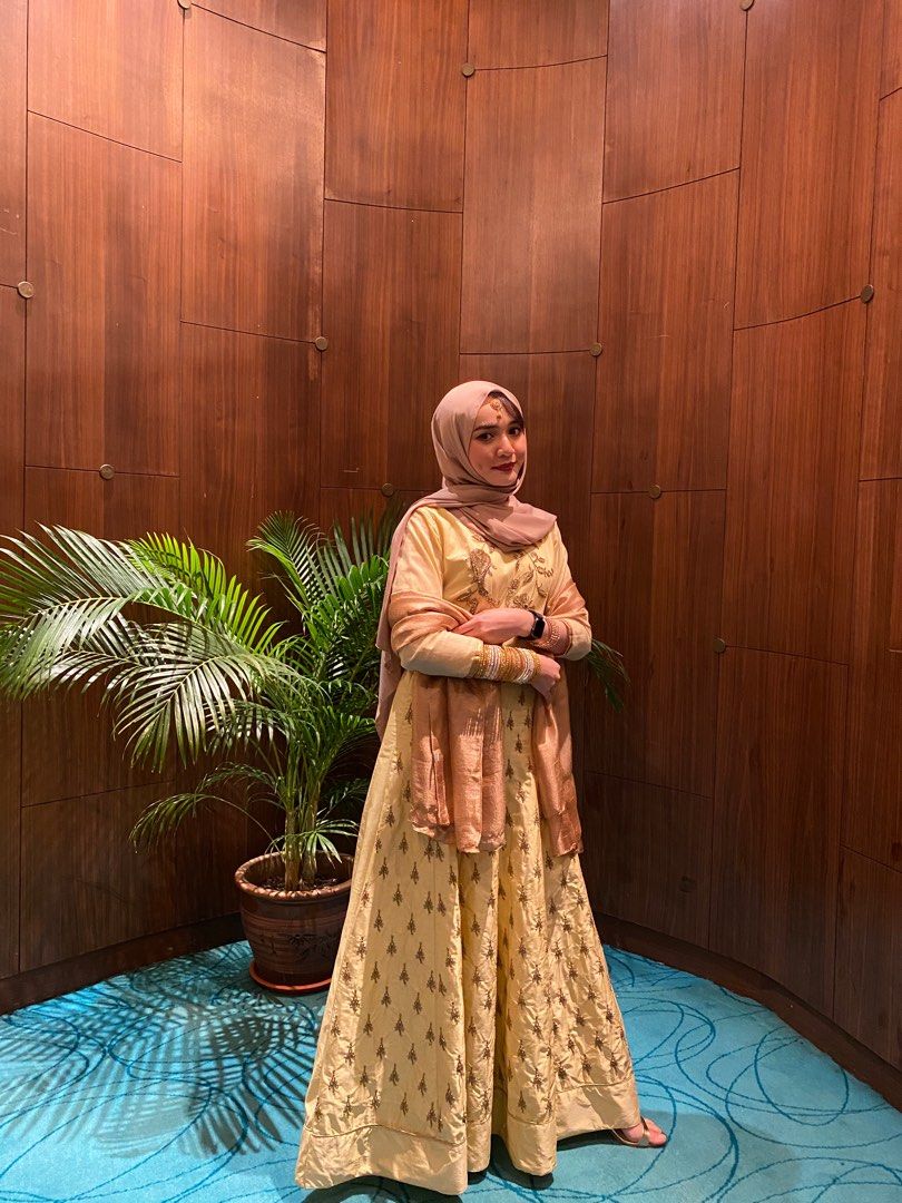 Hijab style with online lehenga