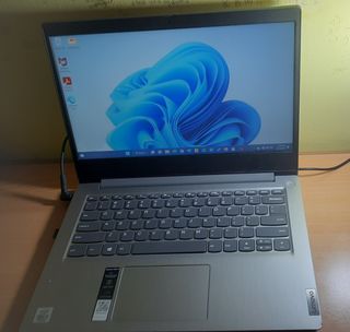 (Kategori: ) berada di . Dikirim oleh ellesstuff (ID iklan 1229853915, Gambar 1). Deskripsi: .