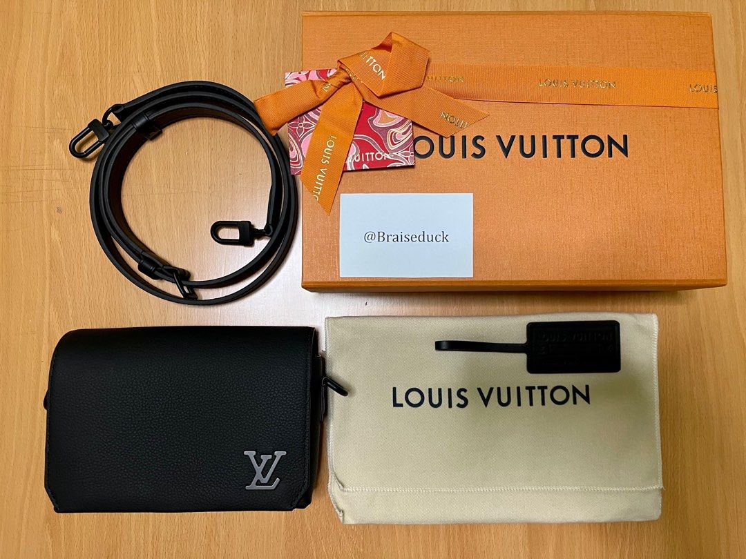 Louis Vuitton Fastline Wearable Wallet Blue Nuage autres Cuirs