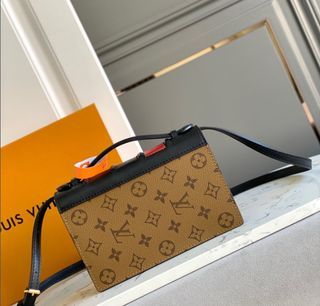 Affordable lv wallet on chain For Sale