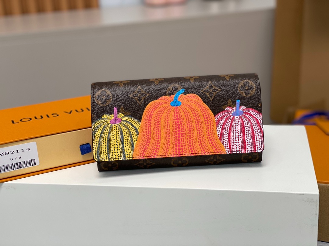 Louis Vuitton LV x YK Zippy Wallet Pumpkin Print