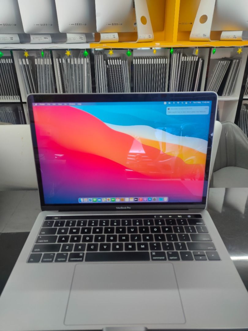 MacBook Pro 13 core i7 3.5GHZ 16/256 touchbar 2017, Computers