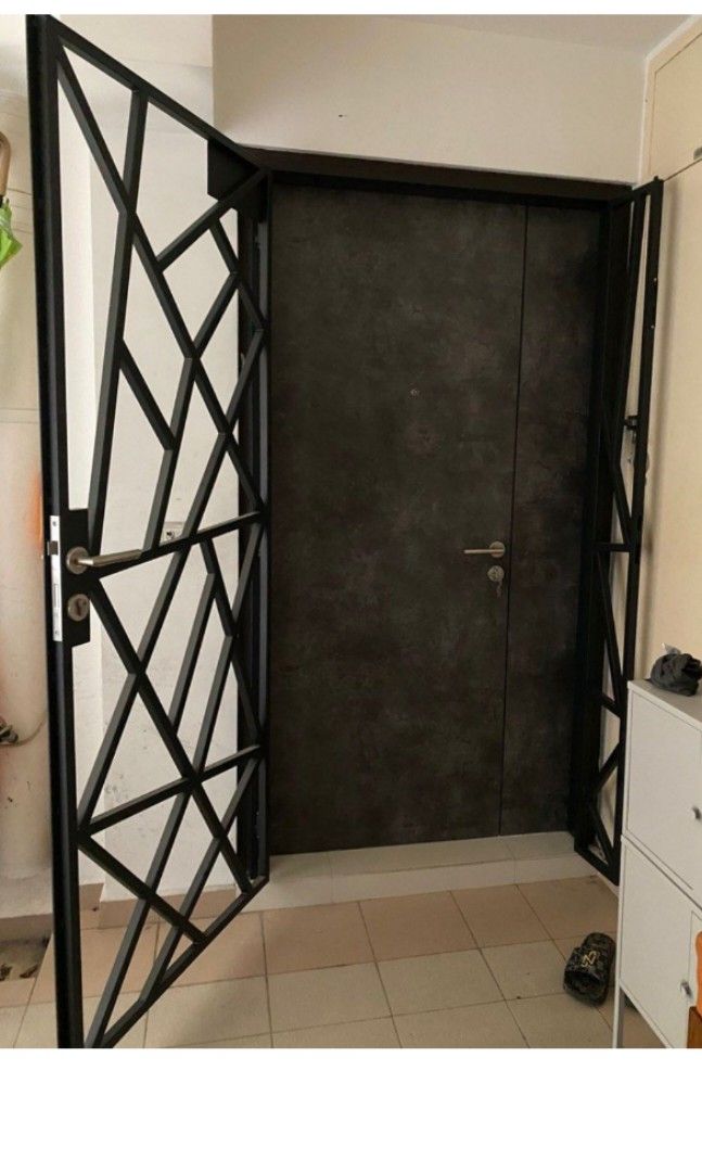 Main gate and main door bundle, Furniture & Home Living, Security