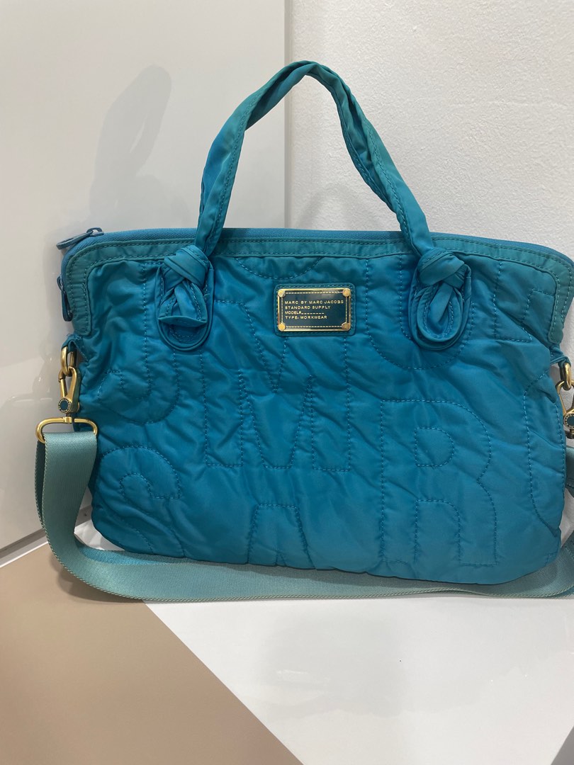 Marc Jacobs Laptop Bag, Luxury, Bags & Wallets on Carousell
