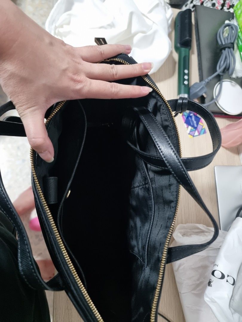 MICHAEL Michael Kors Voyager Saffiano Leather Tote Bag, Black