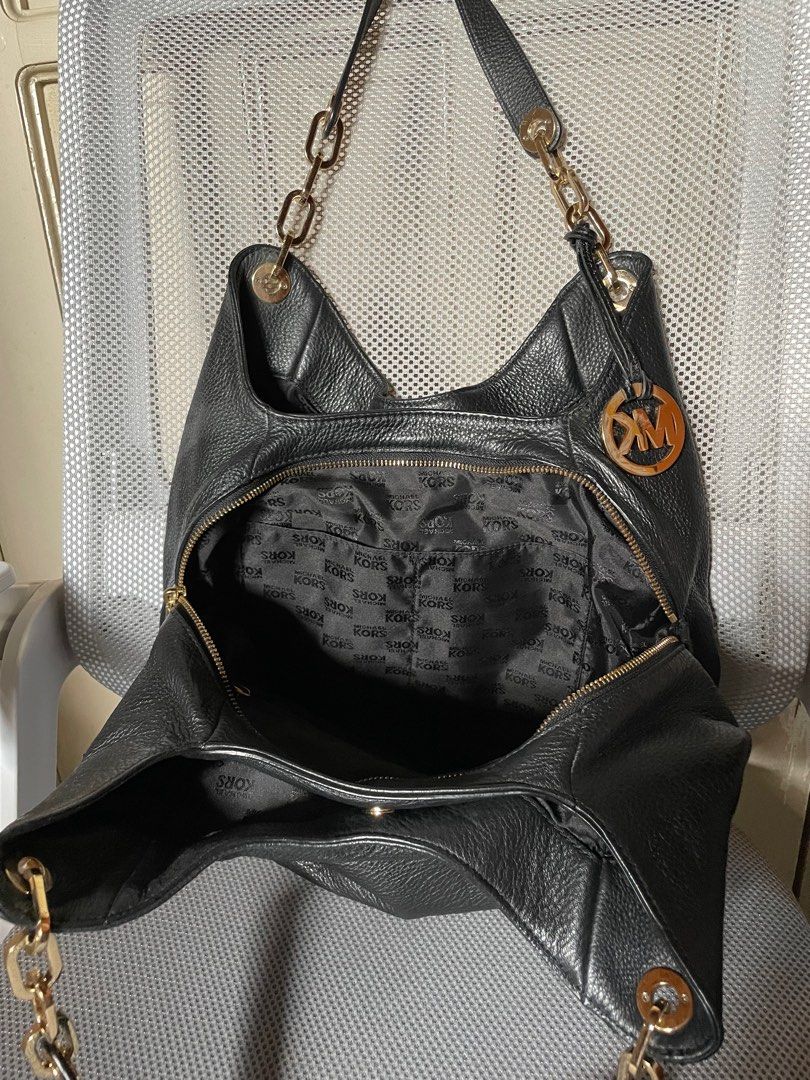 Lillie pebble leather crossbody top