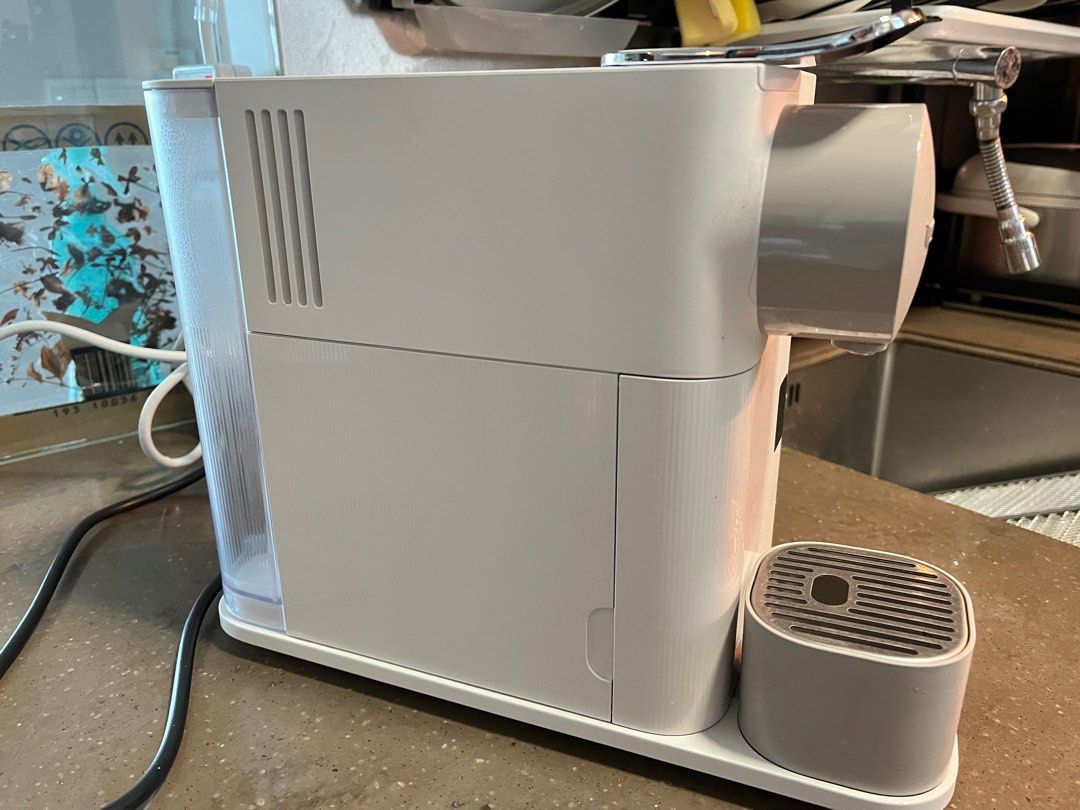 Nespresso Lattissima One Coffee Machine Silky White, TV & Home