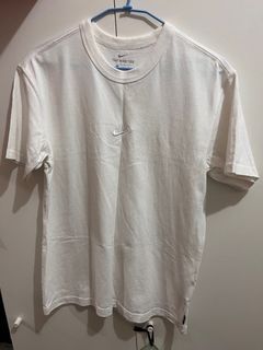 Nike短袖