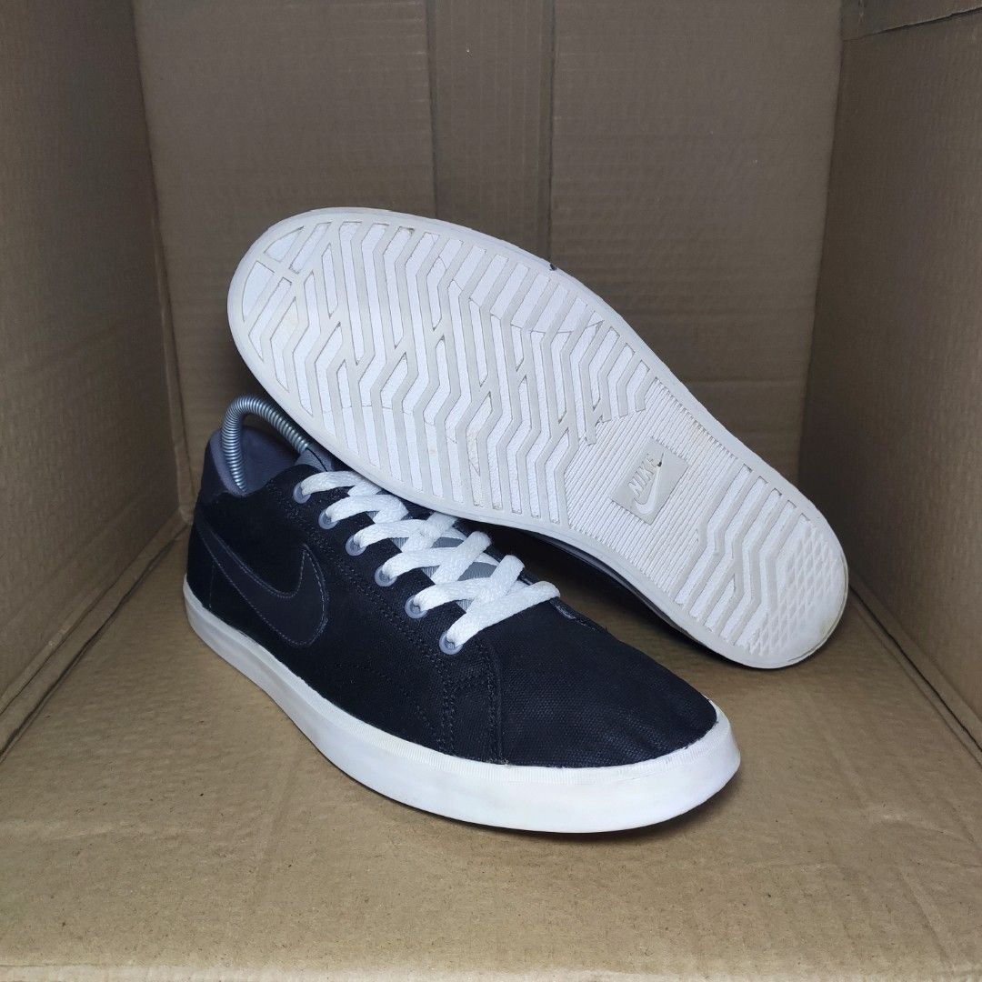 Nike eastham sneakers store