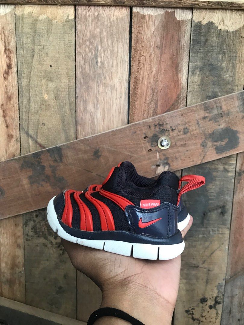 nike free kids white