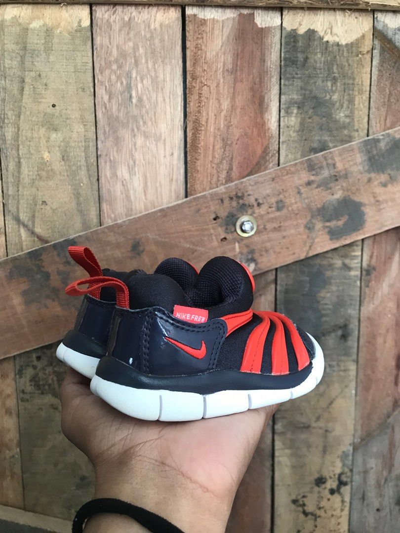 nike free kids white