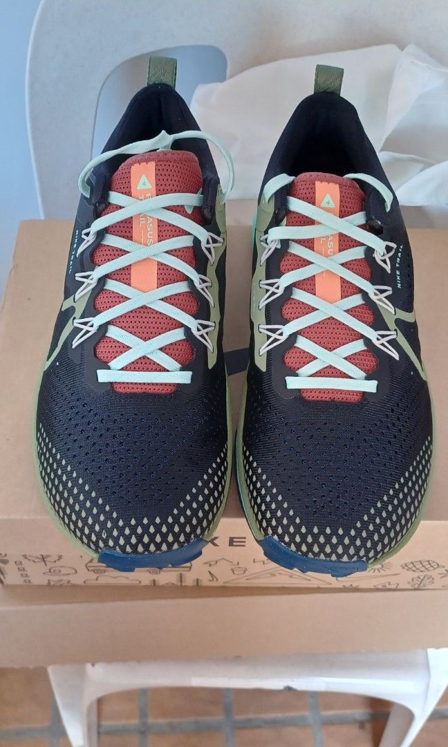 nike epic react vs pegasus