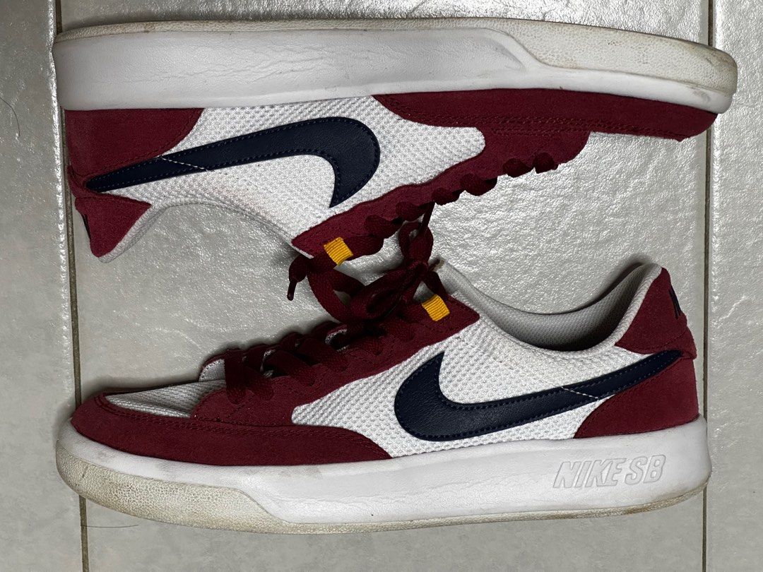 sneakers nike sb adversary