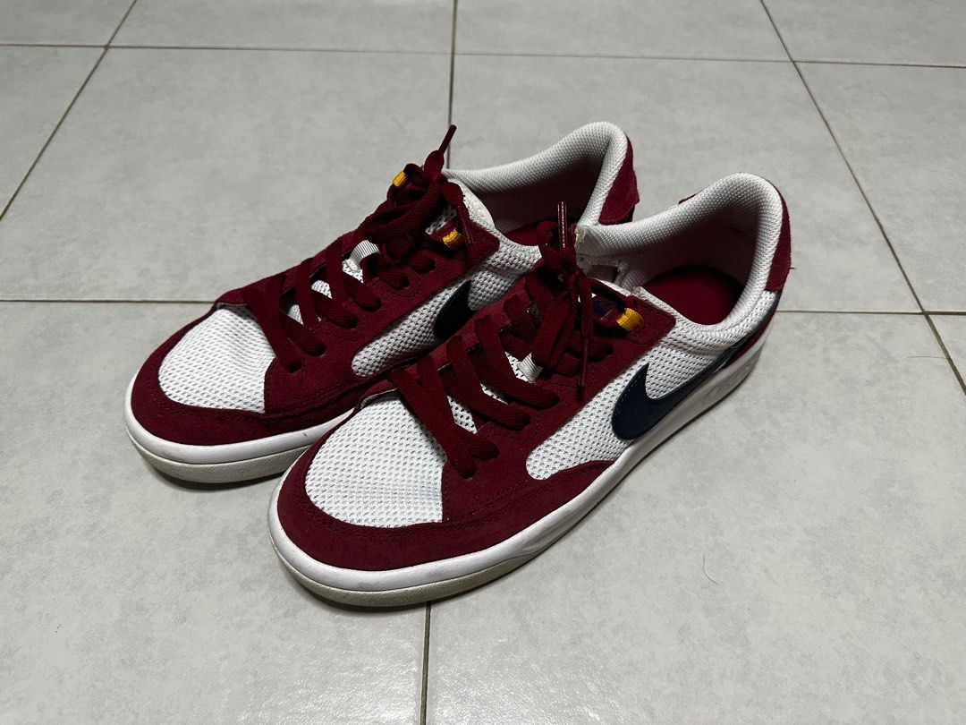 sneakers nike sb adversary