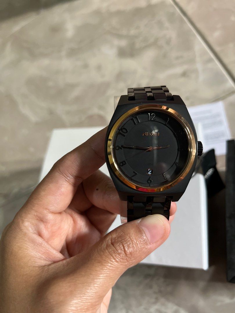 Nixon monopoly watch hot sale