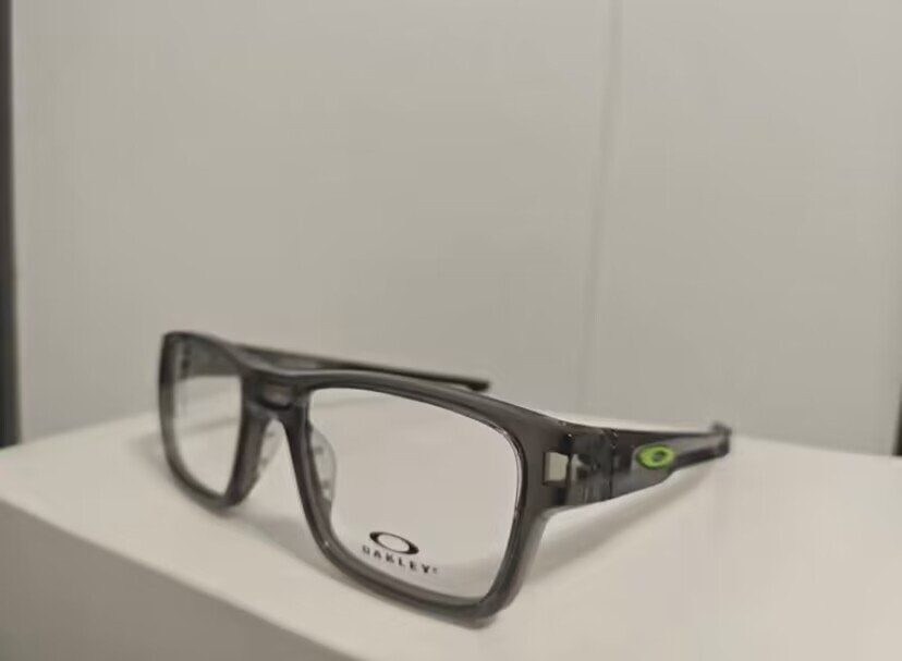 Oakley 8077 hotsell