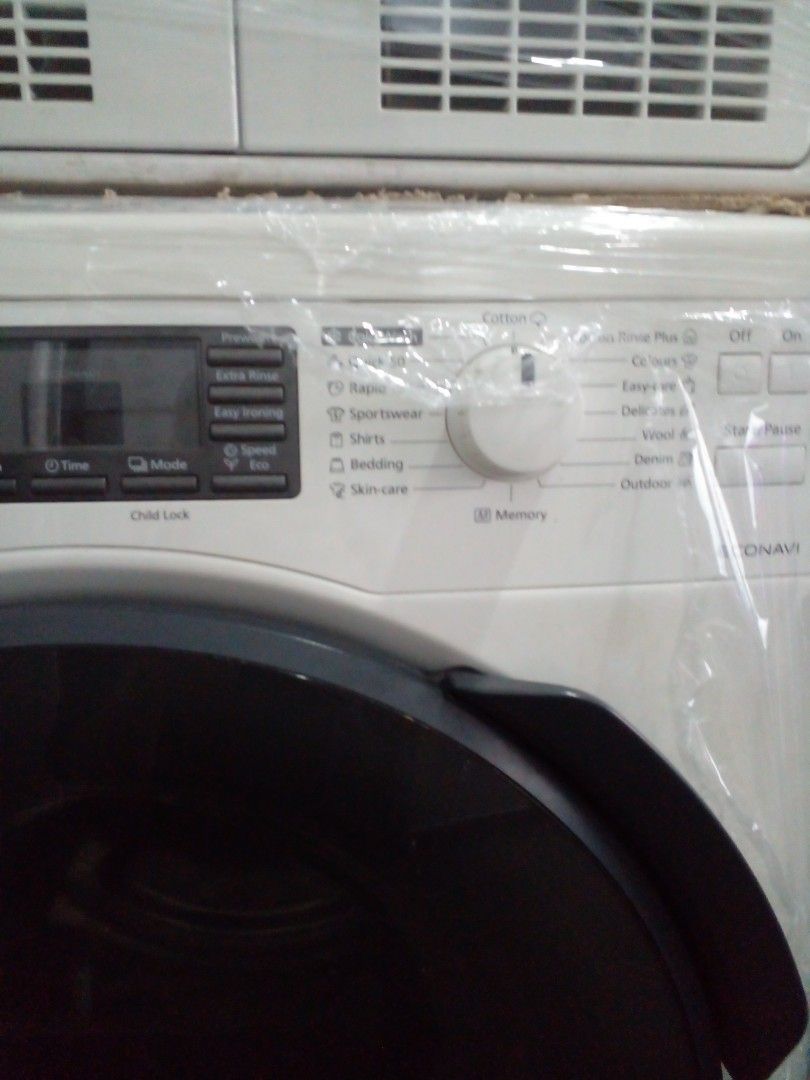 Panasonic front load washer 8kg best condition, TV & Home Appliances