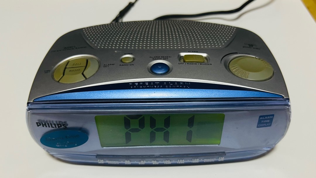 PHILIPS RADIO (CLOCK / ALARM / RADIO FUNCTION), Audio, Portable Music