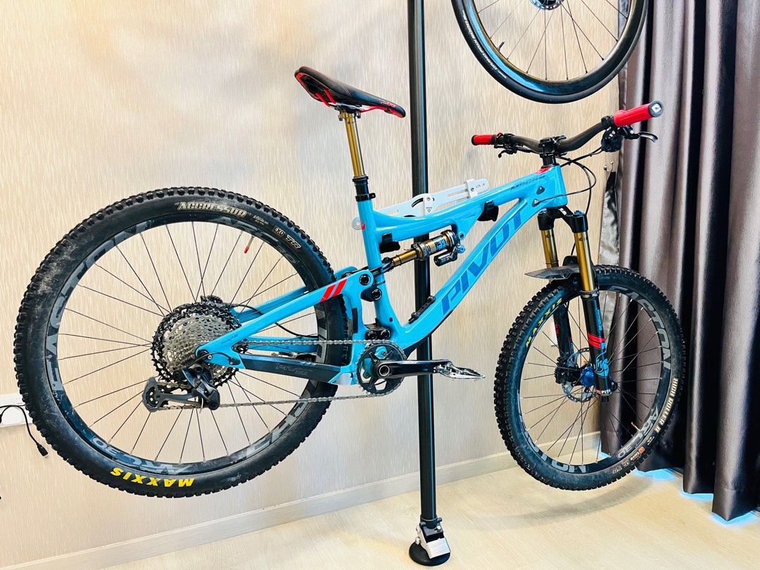 2019 pivot top mach 6