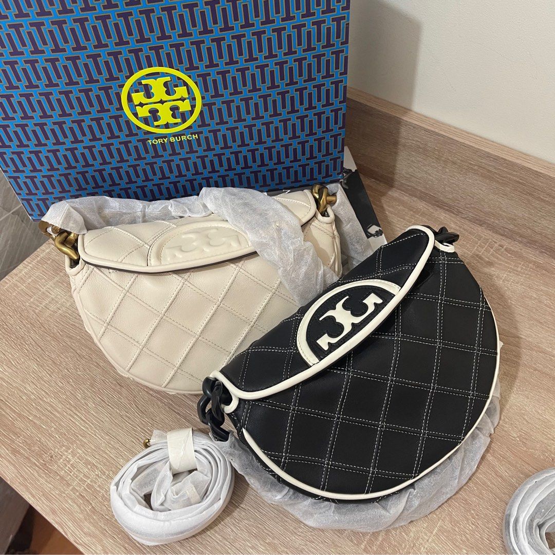 Tory Burch Fleming Soft small convertible shoulder bag, Luxury, Bags &  Wallets on Carousell