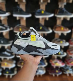 (Category: ) located in . Submitted by my_sneakerghost (Listing ID 1229914074, Image 1). Description: .