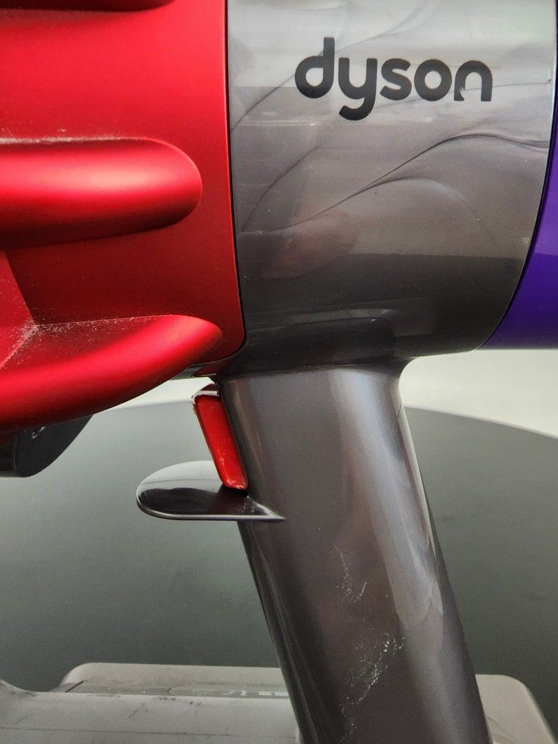 Repair Dyson vac V10/V11 broken trigger, TV & Home Appliances, Vacuum