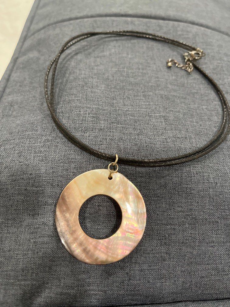 Where to buy a seashell choker online