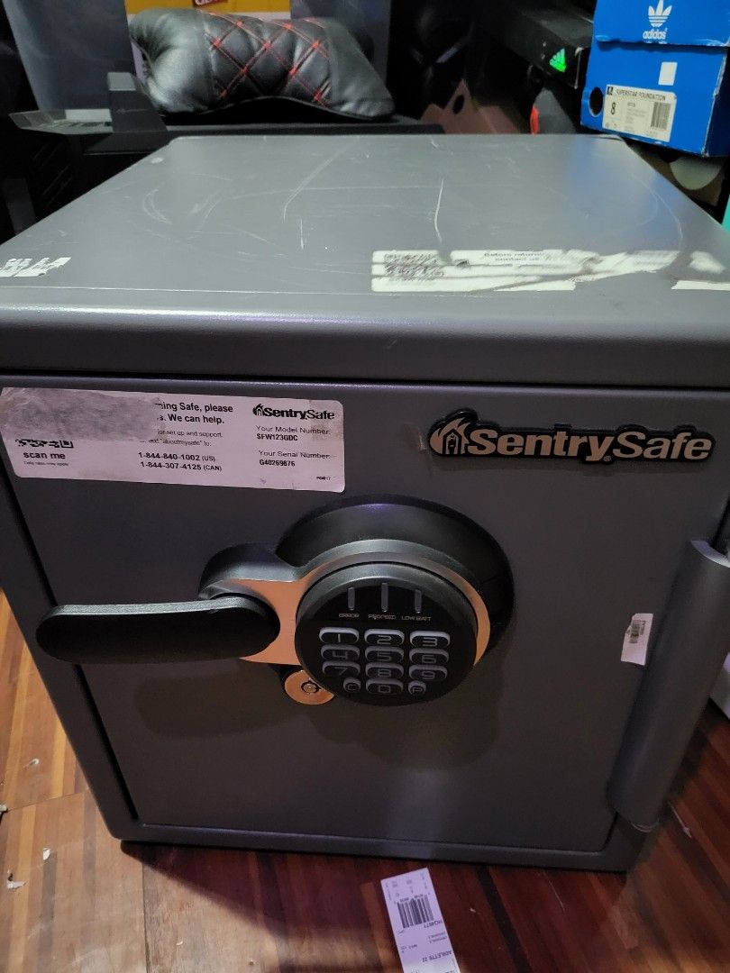 SENTRY SAFE STW123GDC (Category: Safe) located in Marikina City. Submitted by skowshop (Listing ID 1229923755, Image 1). Description: used Sentry Safe for sale SRP price 34000 complete with key and password combination.