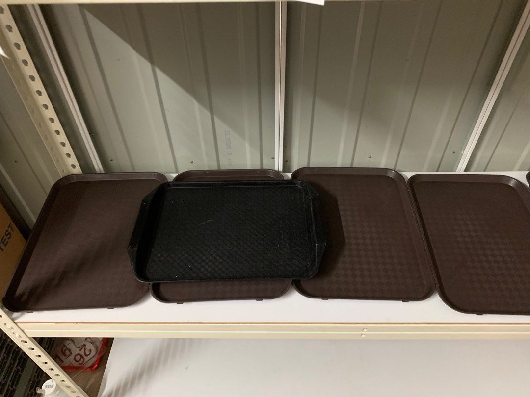 Serving tray (Category: Cookware & Accessories) located in Singapore. Submitted by constantine2 (Listing ID 1229964352, Image 3). Description: I have 5 brown and 1 black , selling at 50 cents each..
