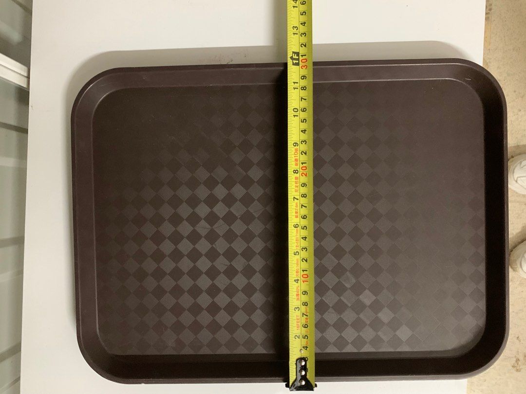 Serving tray (Category: Cookware & Accessories) located in Singapore. Submitted by constantine2 (Listing ID 1229964352, Image 2). Description: I have 5 brown and 1 black , selling at 50 cents each..