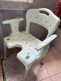 (Category: ) located in . Submitted by jean2021 (Listing ID 1229854713, Image 1). Description: .