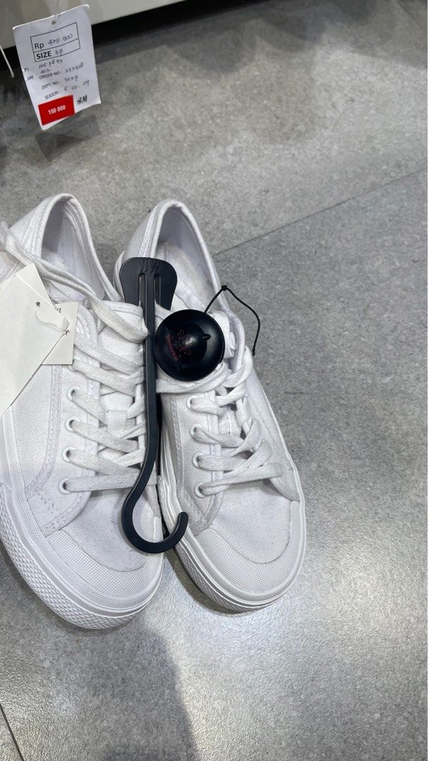 Sneakers putih clearance h&m