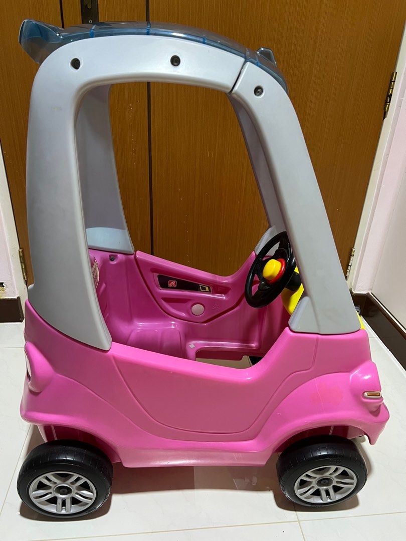 Step 2 Car Easy Turn Coupe pink kids ride on car, Babies & Kids, Infant