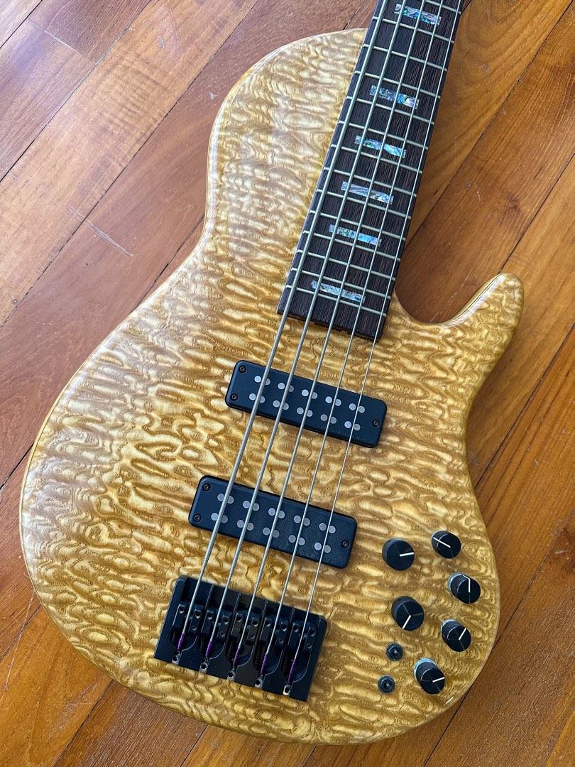 Str bass deals