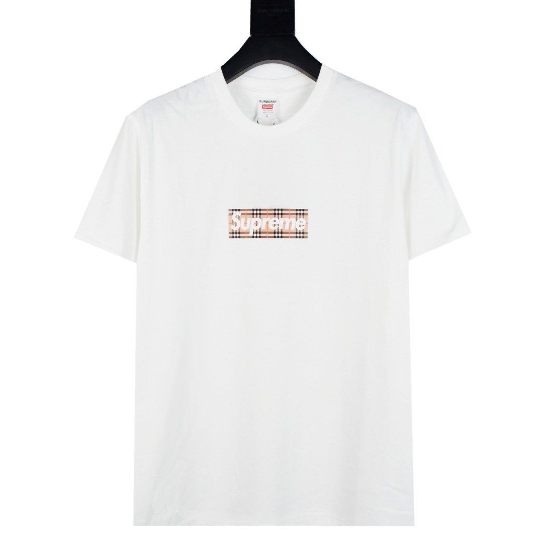 Supreme Burberry Box Logo Tee 巴寶莉聯名短袖T恤, 名牌, 服裝- Carousell