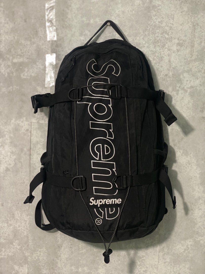 Supreme hot sale fw18 backpack