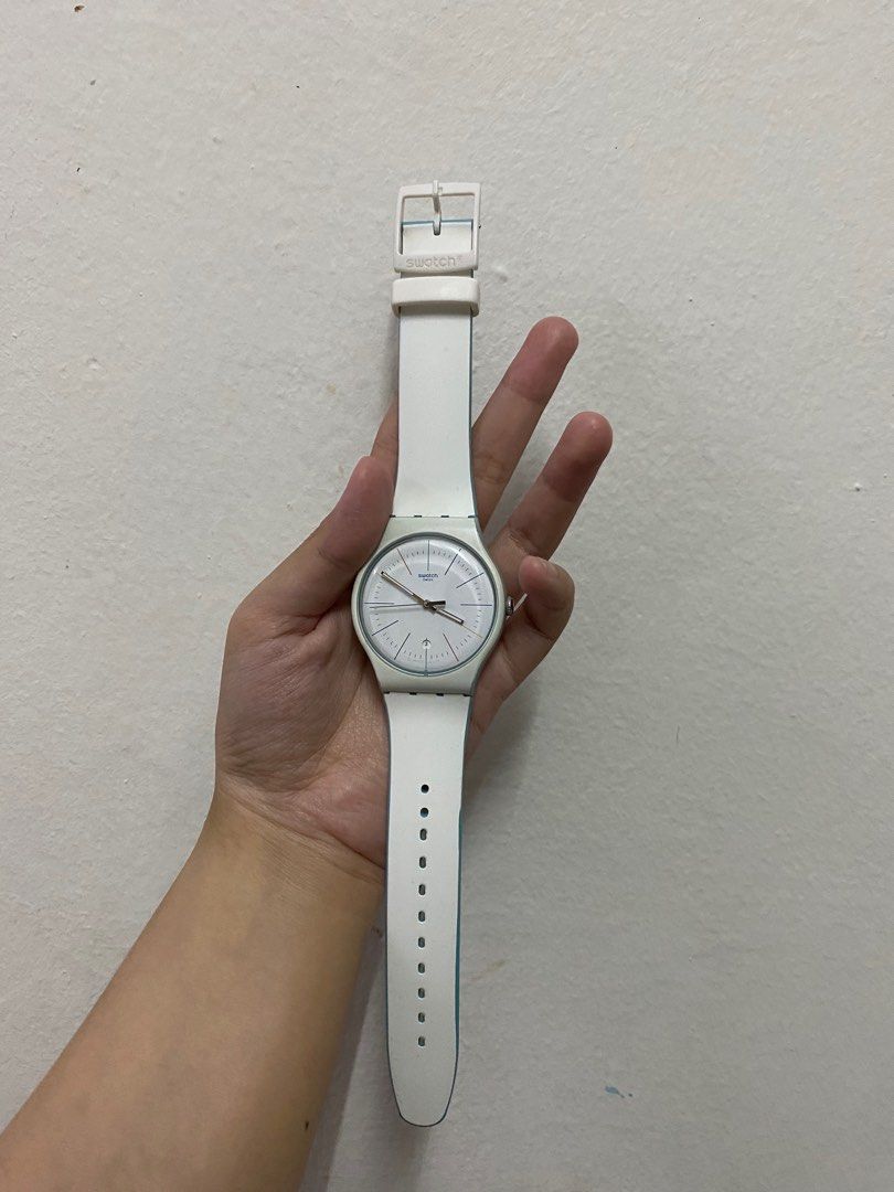 White layered swatch store