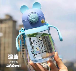 https://media.karousell.com/media/photos/products/2023/5/3/toddler_sippy_cup_water_bottle_1683097764_b00f93f1_progressive_thumbnail.jpg
