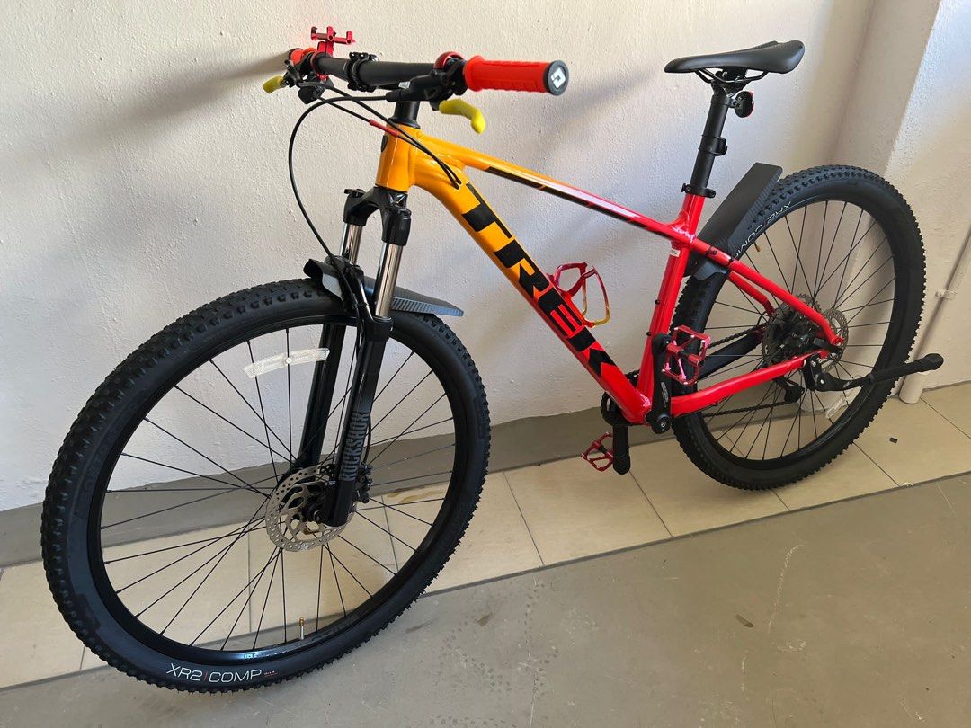 trek marlin 7 orange and red